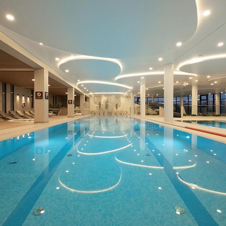 Family Apartment With Gym And Swimming Pool By Renters Prestige Kołobrzeg Eksteriør bilde