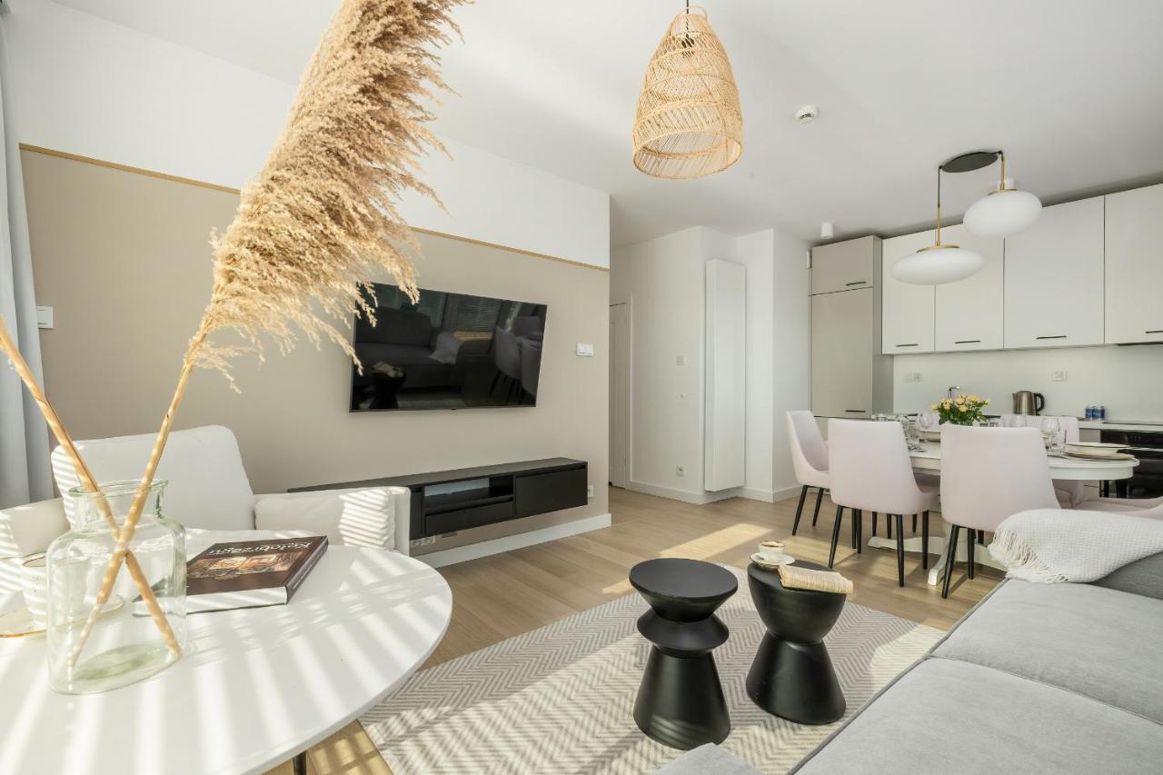 Family Apartment With Gym And Swimming Pool By Renters Prestige Kołobrzeg Eksteriør bilde