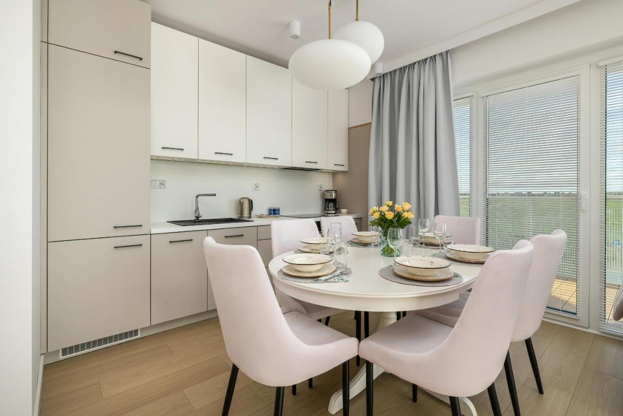 Family Apartment With Gym And Swimming Pool By Renters Prestige Kołobrzeg Eksteriør bilde
